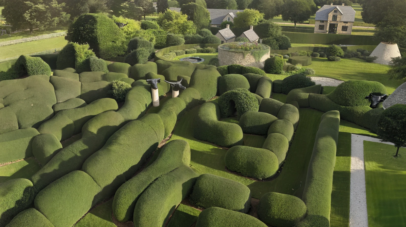 A French manor, кадр 2